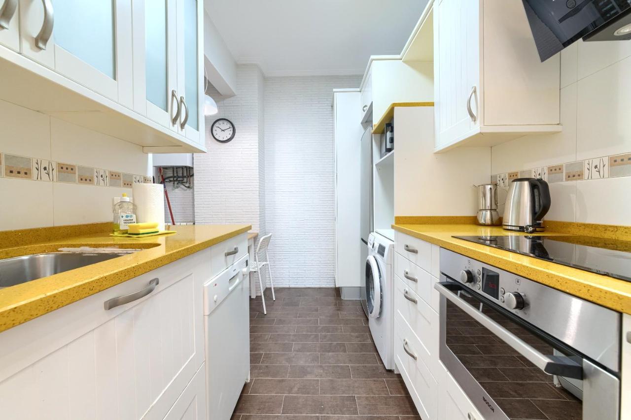 Iturribide Hogar Moderno Junto Al Metro Apartment Bilbao Bagian luar foto