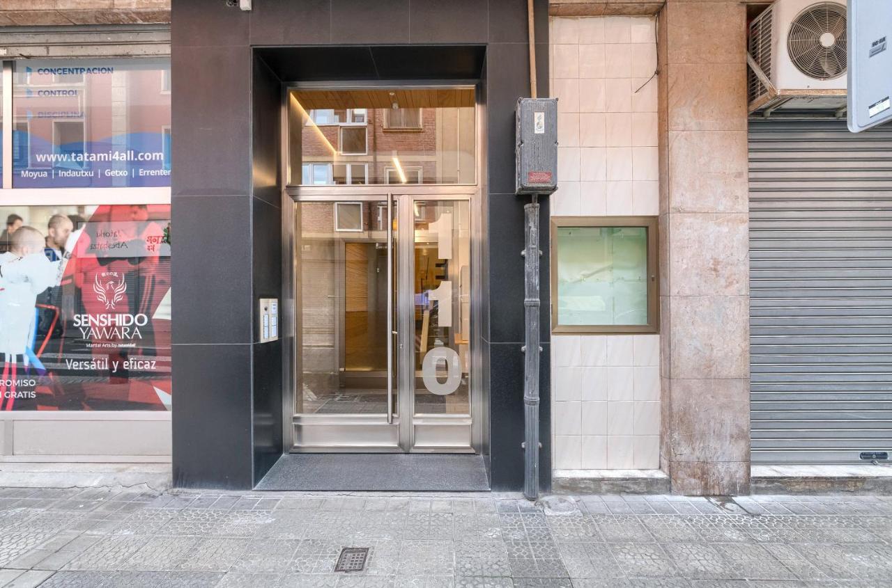 Iturribide Hogar Moderno Junto Al Metro Apartment Bilbao Bagian luar foto